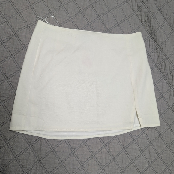 emory park Dresses & Skirts - Emory Park Cream Asymmetrical Pencil Mini Skirt